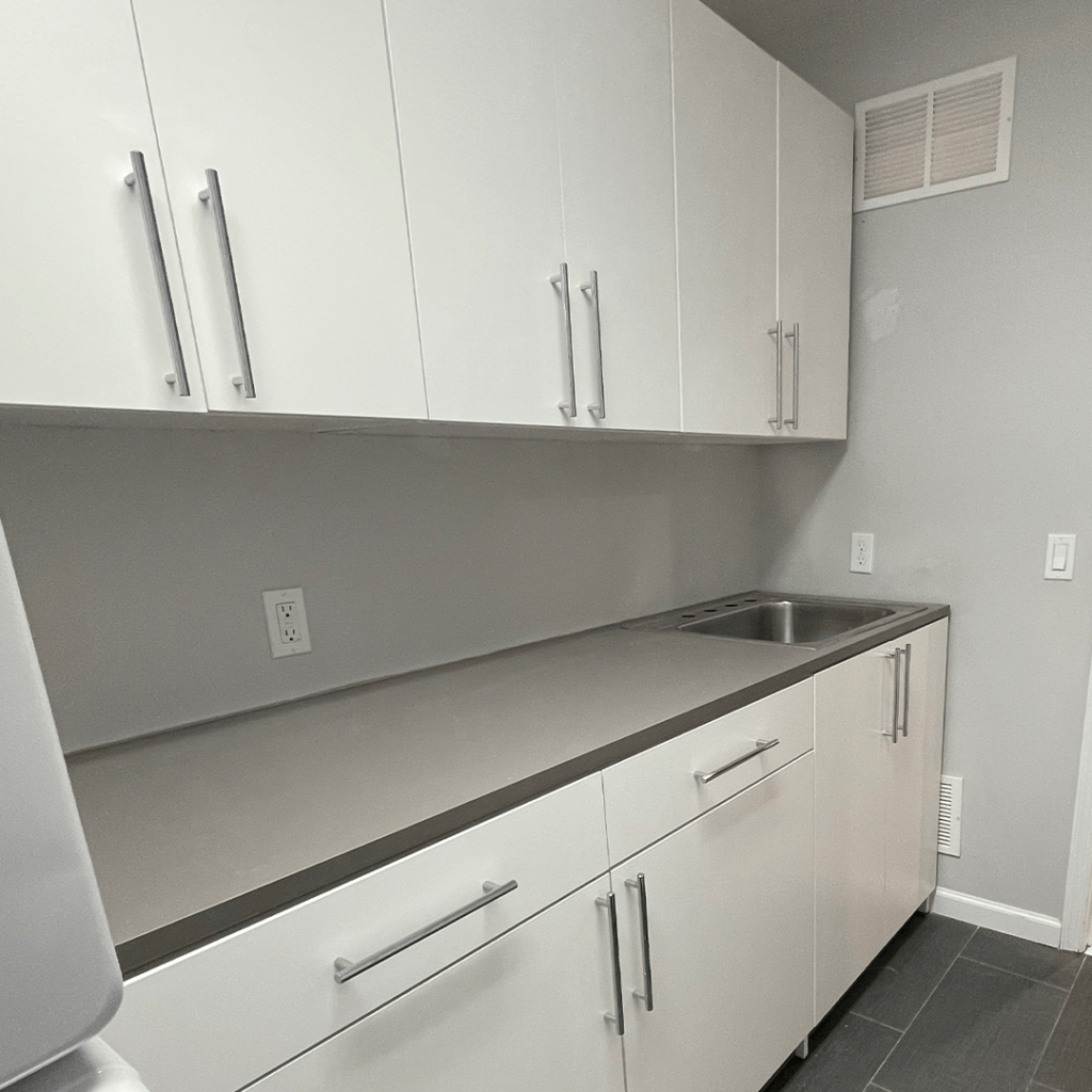custom laundry room cabinets