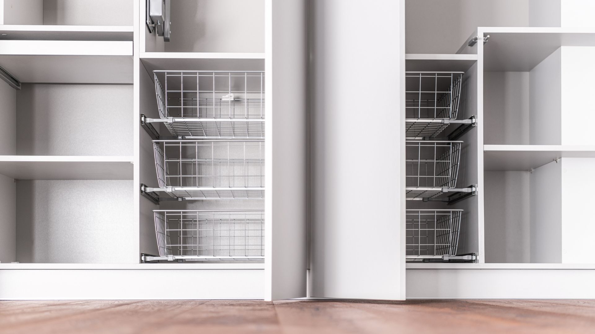 Tips For Organizing Your Closet Space HERO